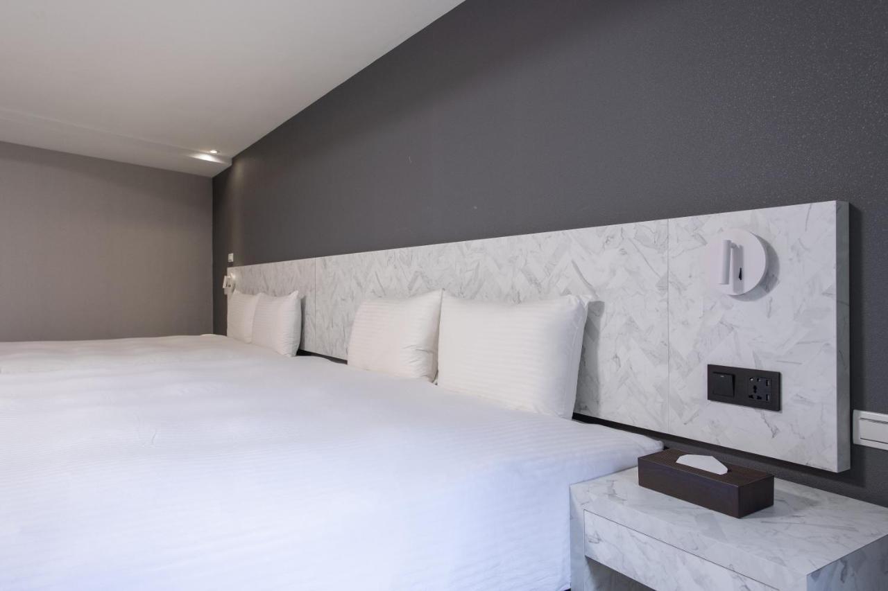 Hub Hotel - Songshan Airport Branch Тайбэй Экстерьер фото