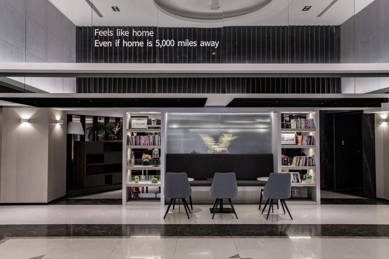 Hub Hotel - Songshan Airport Branch Тайбэй Экстерьер фото