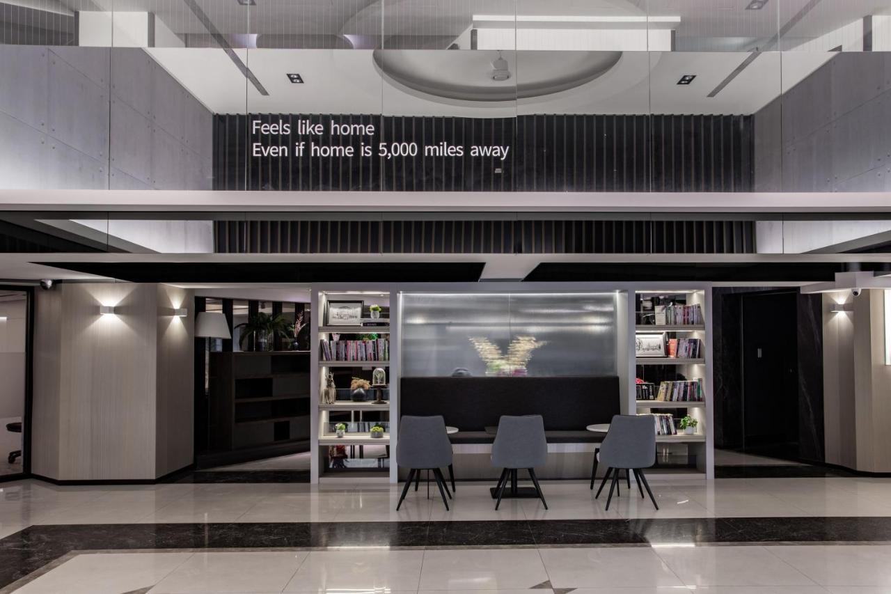 Hub Hotel - Songshan Airport Branch Тайбэй Экстерьер фото